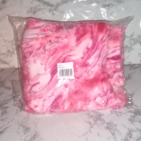 NWT 💜 Girls SO Hoodie & Shorts Pajama Set Size 12 plus - Picture 5 of 5